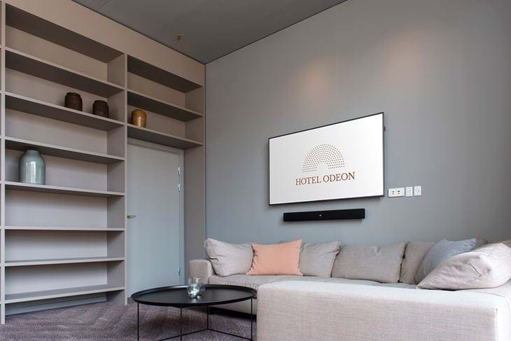 Soundbar Under Tv Hotel Odeon