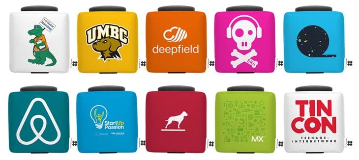 Catchbox I Forskellige Farver Og Logoer Crop